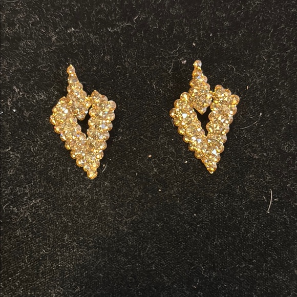 Jim Ball 
Pave' Earringssmall 'V' shaped pave' door knocker Pageant earrings - Picture 1 of 2